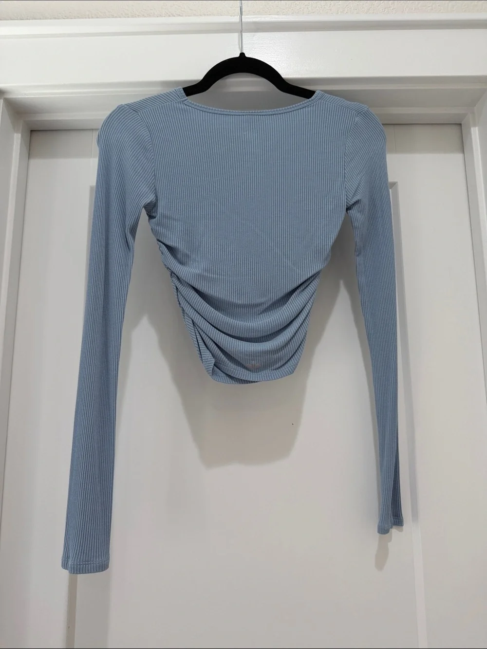 ALO Yoga gathered long sleeve top